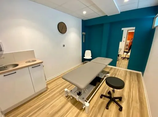 Noémie Xhemal Ostéopathe D.O. à Veauche